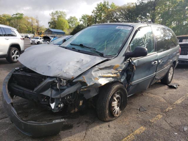 Photo 2 from auction – 2005 CHRYSLER TOWN & COU with VIN 2C4GP44RX5R124428