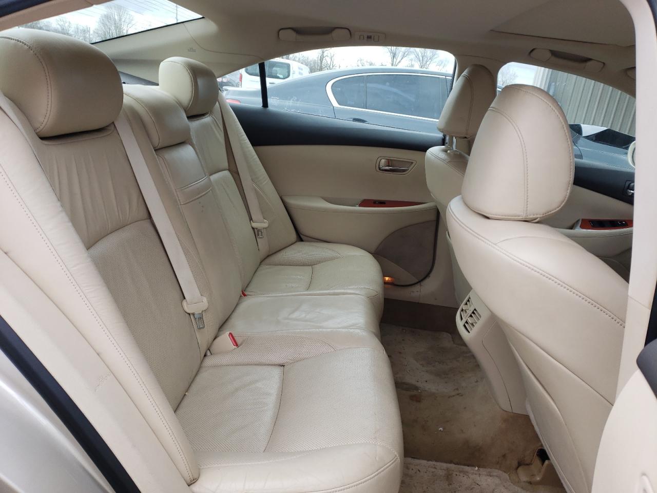 Photo 6 from auction – 2010 LEXUS ES 350 with VIN JTHBK1EG3A2398761