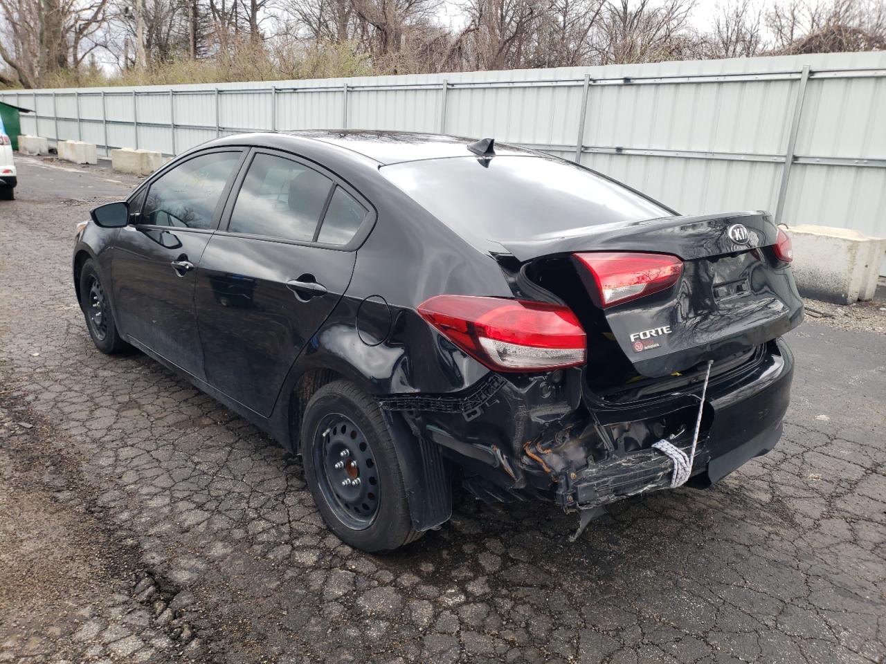 Photo 3 from auction – 2017 KIA FORTE LX with VIN 3KPFL4A71HE097913