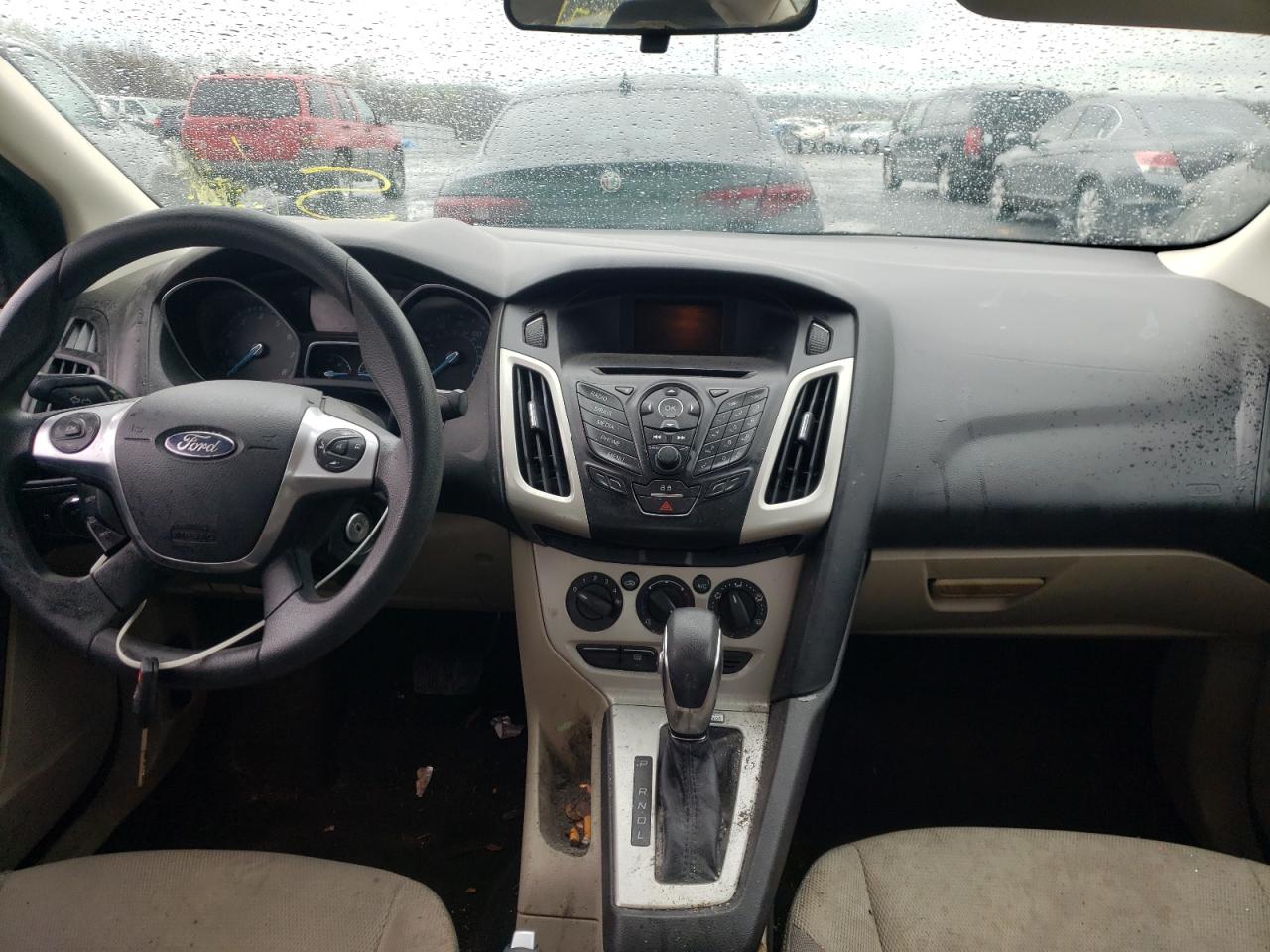 Photo 9 from auction – 2014 FORD FOCUS SE with VIN 1FADP3F21EL262743