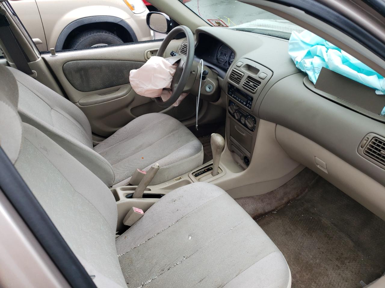 Photo 5 from auction – 1998 TOYOTA COROLLA with VIN 2T1BR12E0WC025315