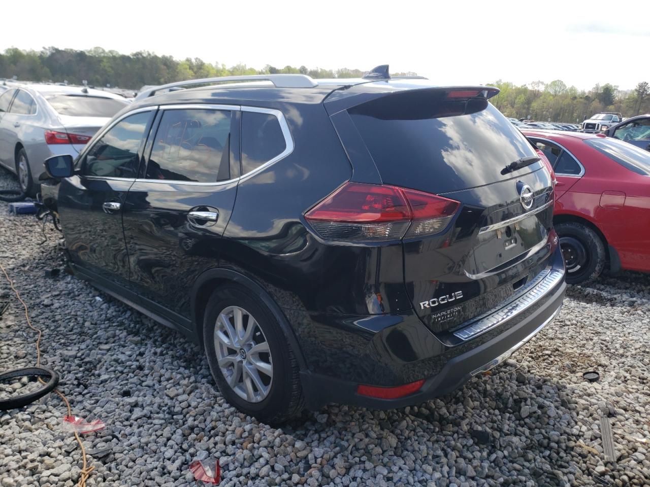 Photo 3 from auction – 2018 NISSAN ROGUE S with VIN 5N1AT2MT7JC818655