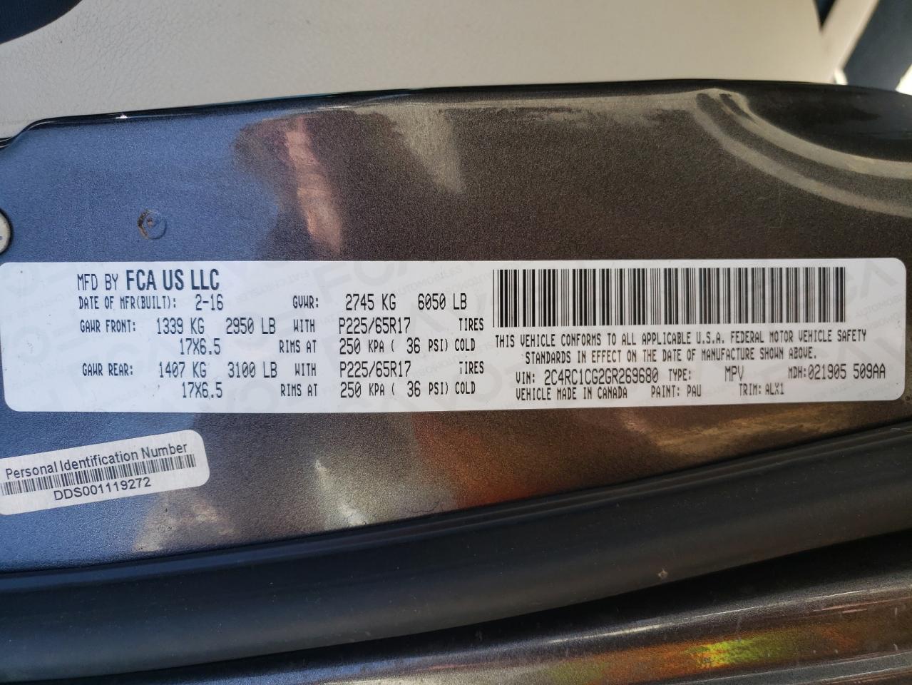 Photo 10 from auction – 2016 CHRYSLER TOWN & COU with VIN 2C4RC1CG2GR269680
