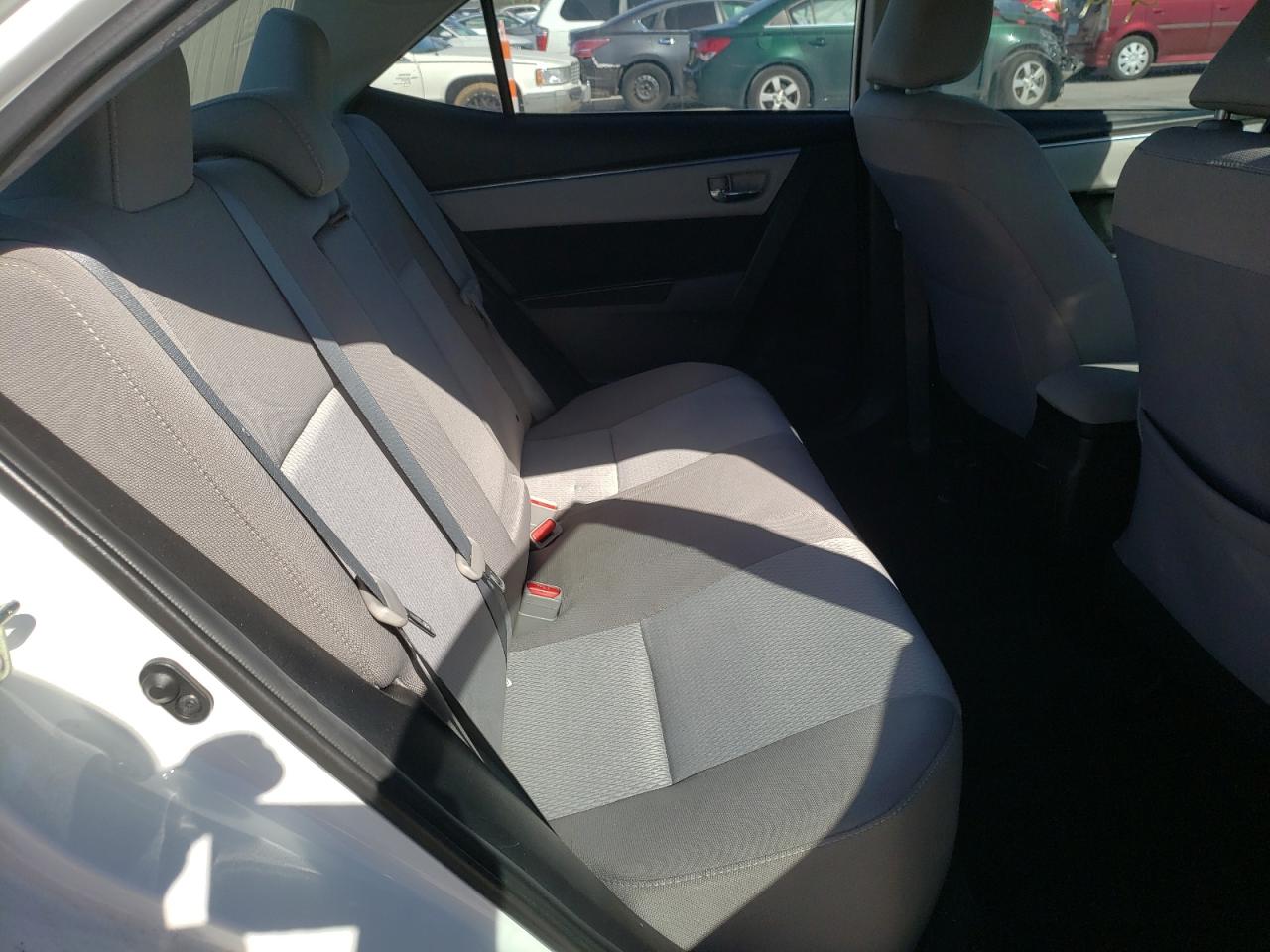 Photo 6 from auction – 2015 TOYOTA COROLLA L with VIN 5YFBURHE5FP337845