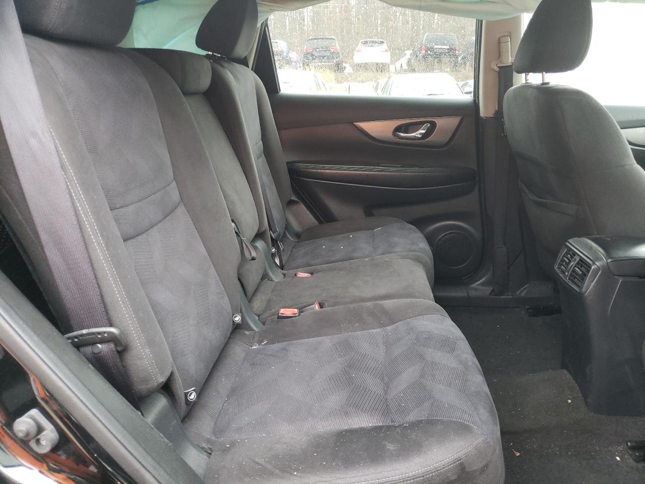 Photo 6 from auction – 2015 NISSAN ROGUE S with VIN KNMAT2MV5FP585915