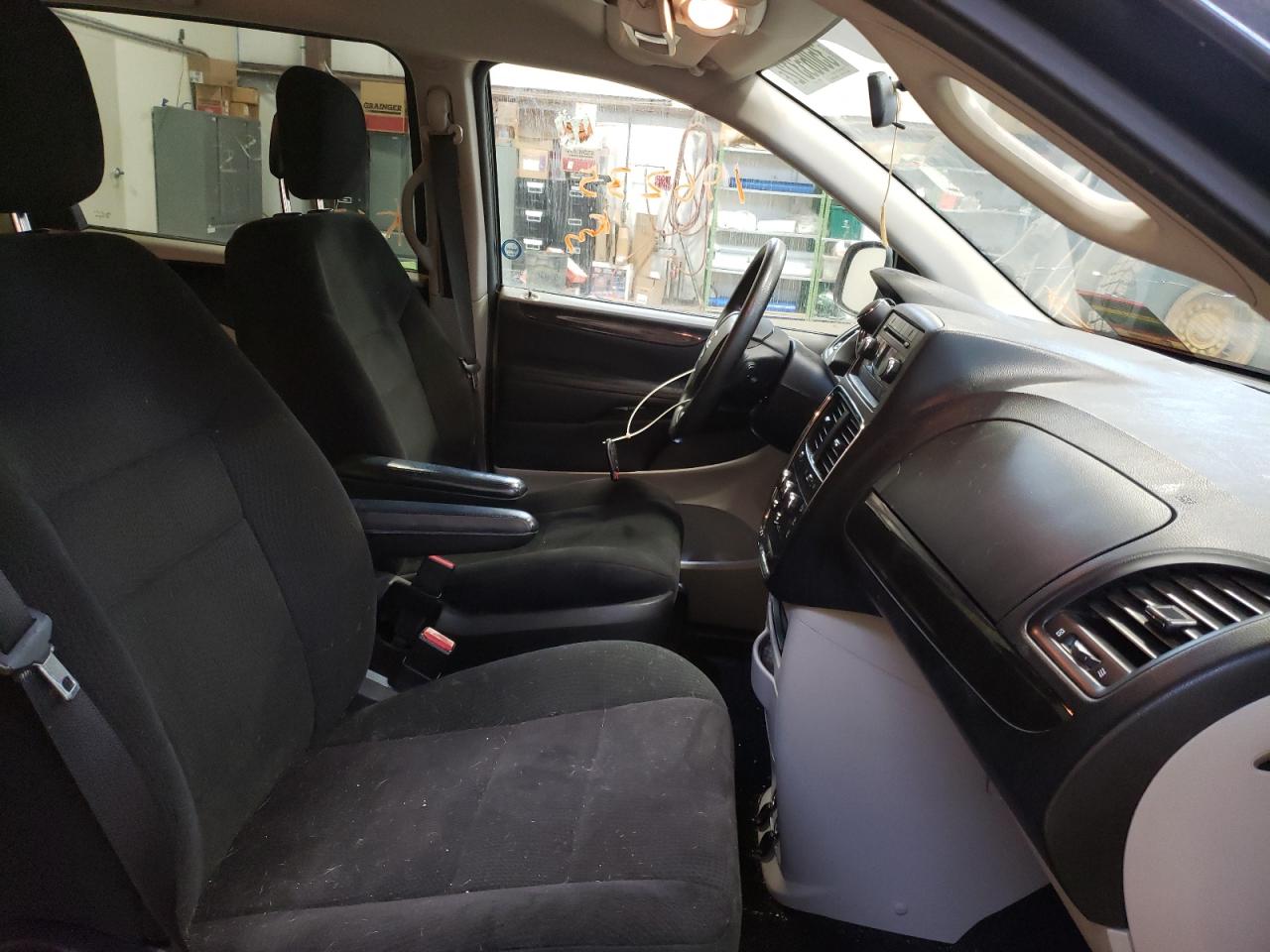 Photo 5 from auction – 2012 DODGE GRAND CARA with VIN 2C4RDGBG2CR155254