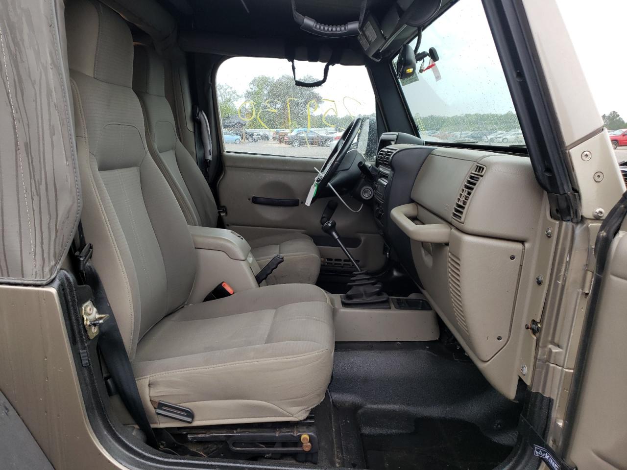 Photo 5 from auction – 2004 JEEP WRANGLER / with VIN 1J4FA59SX4P704867