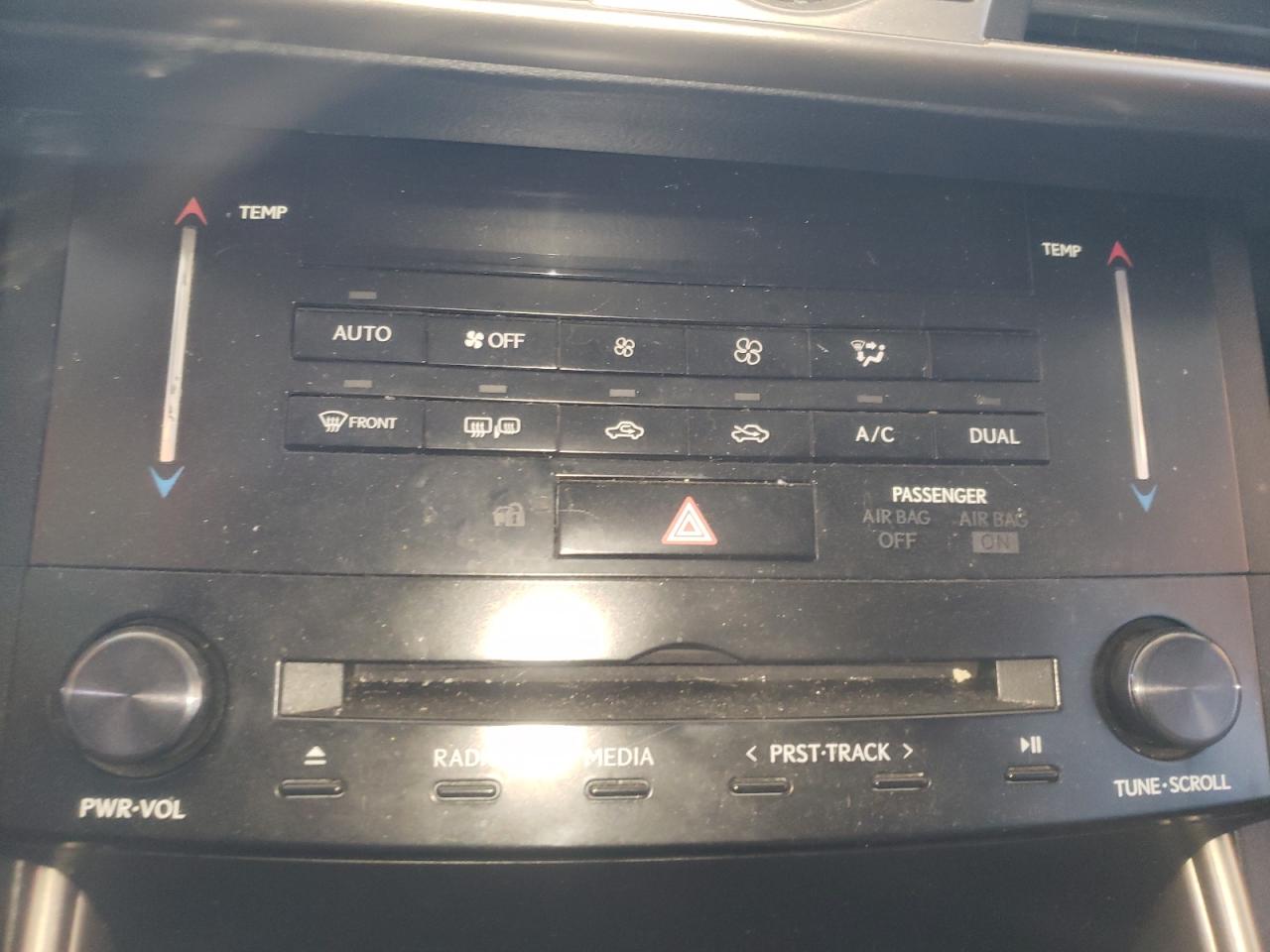 Photo 9 from auction – 2014 LEXUS IS 250 with VIN JTHBF1D20E5007094
