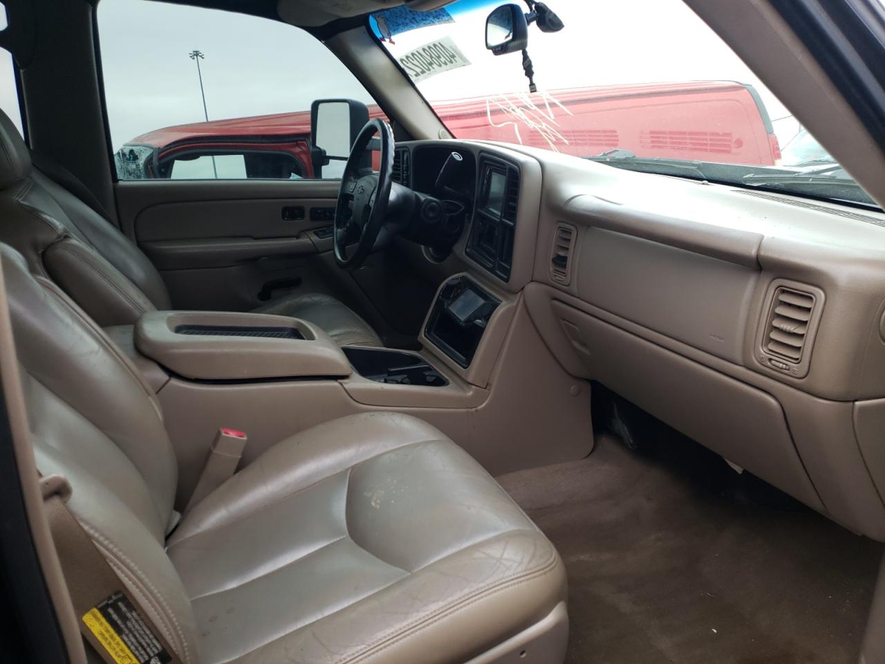 Photo 5 from auction – 2005 CHEVROLET SILVERADO with VIN 1GCHK23205F881986