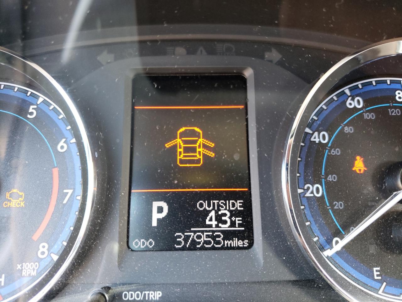 Photo 8 from auction – 2019 TOYOTA COROLLA L with VIN 5YFBURHE1KP891913
