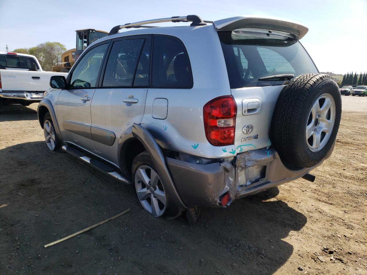 Photo 3 from auction – 2005 TOYOTA RAV4 with VIN JTEGD20V350092685