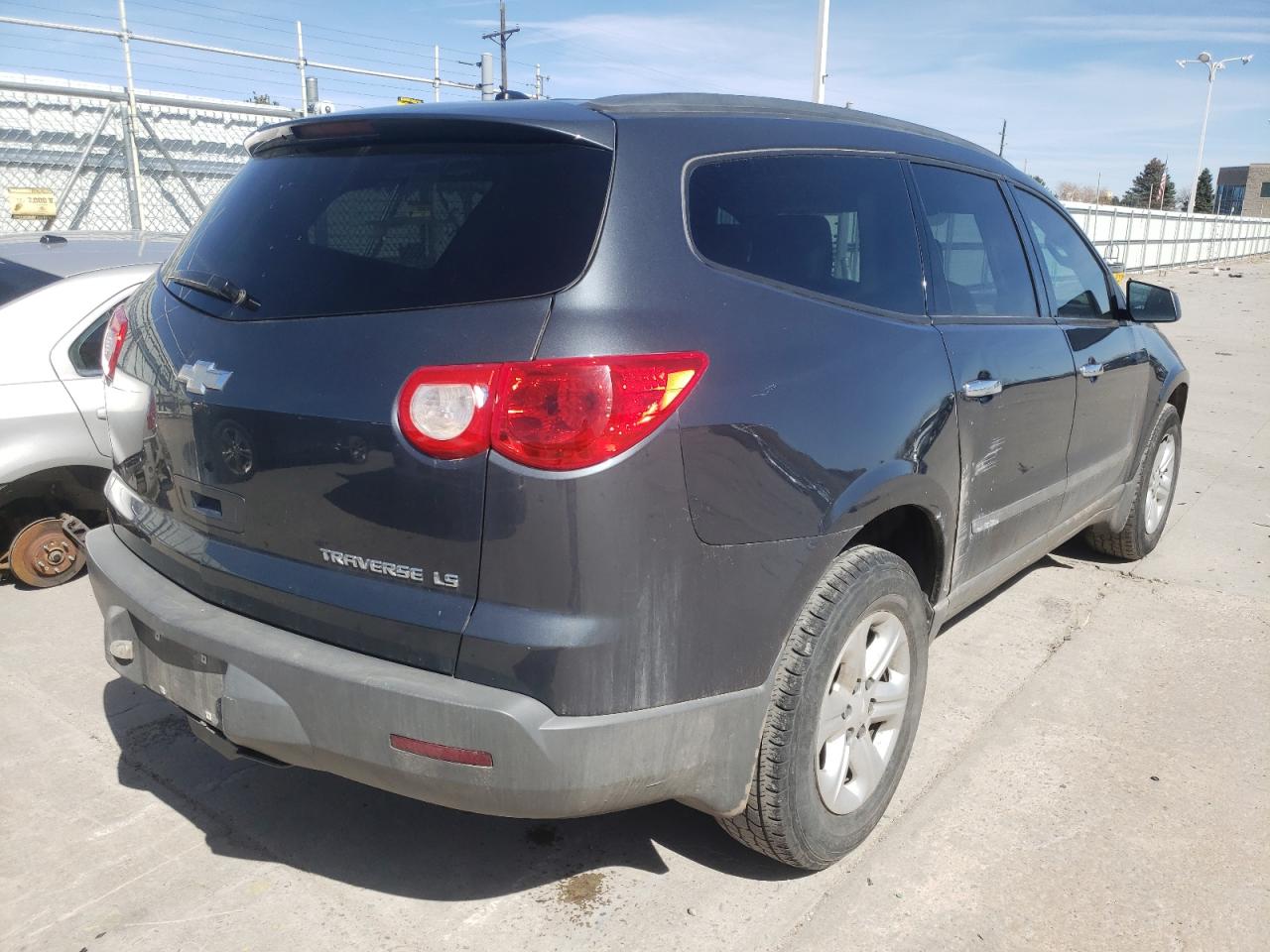 Photo 4 from auction – 2012 CHEVROLET TRAVERSE L with VIN 1GNKRFED8CJ245616