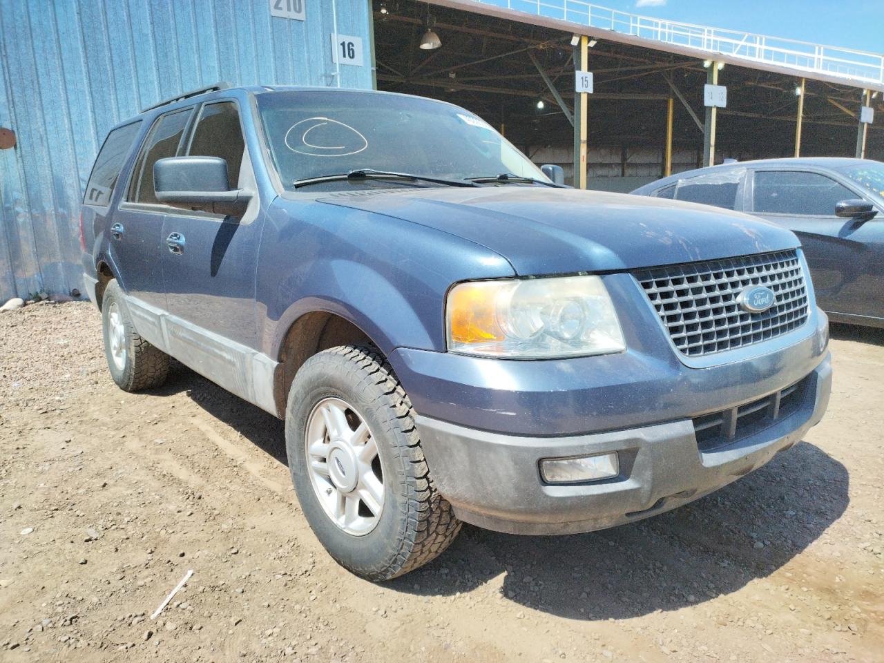FORD EXPEDITION 2005 with VIN 1FMPU15555LB03137 - Photo from auction