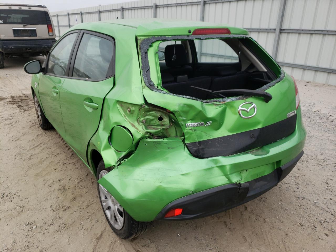 Photo 3 from auction – 2013 MAZDA MAZDA2 with VIN JM1DE1KY5D0162045