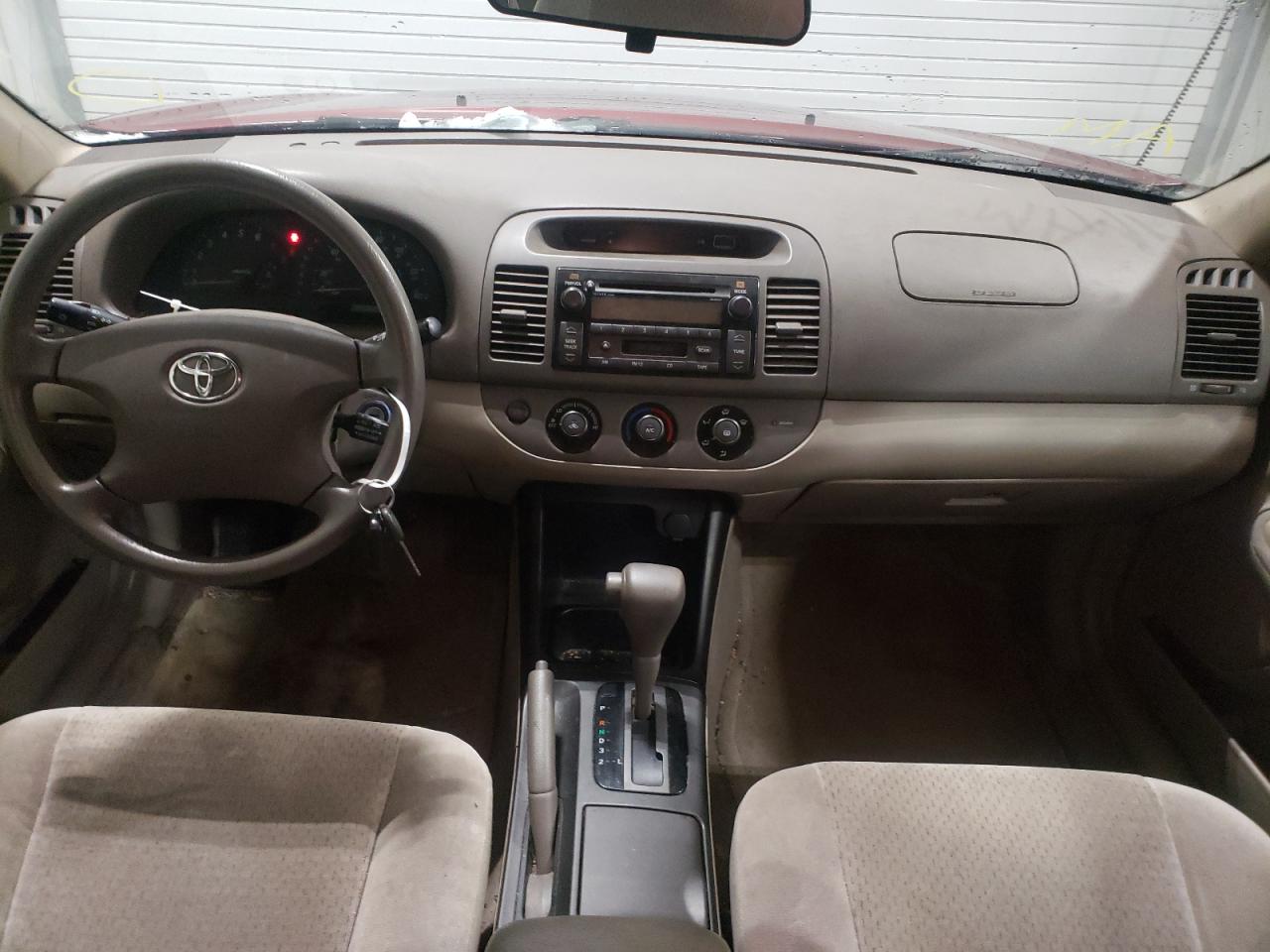 Photo 9 from auction – 2004 TOYOTA CAMRY LE with VIN 4T1BF30K14U079764