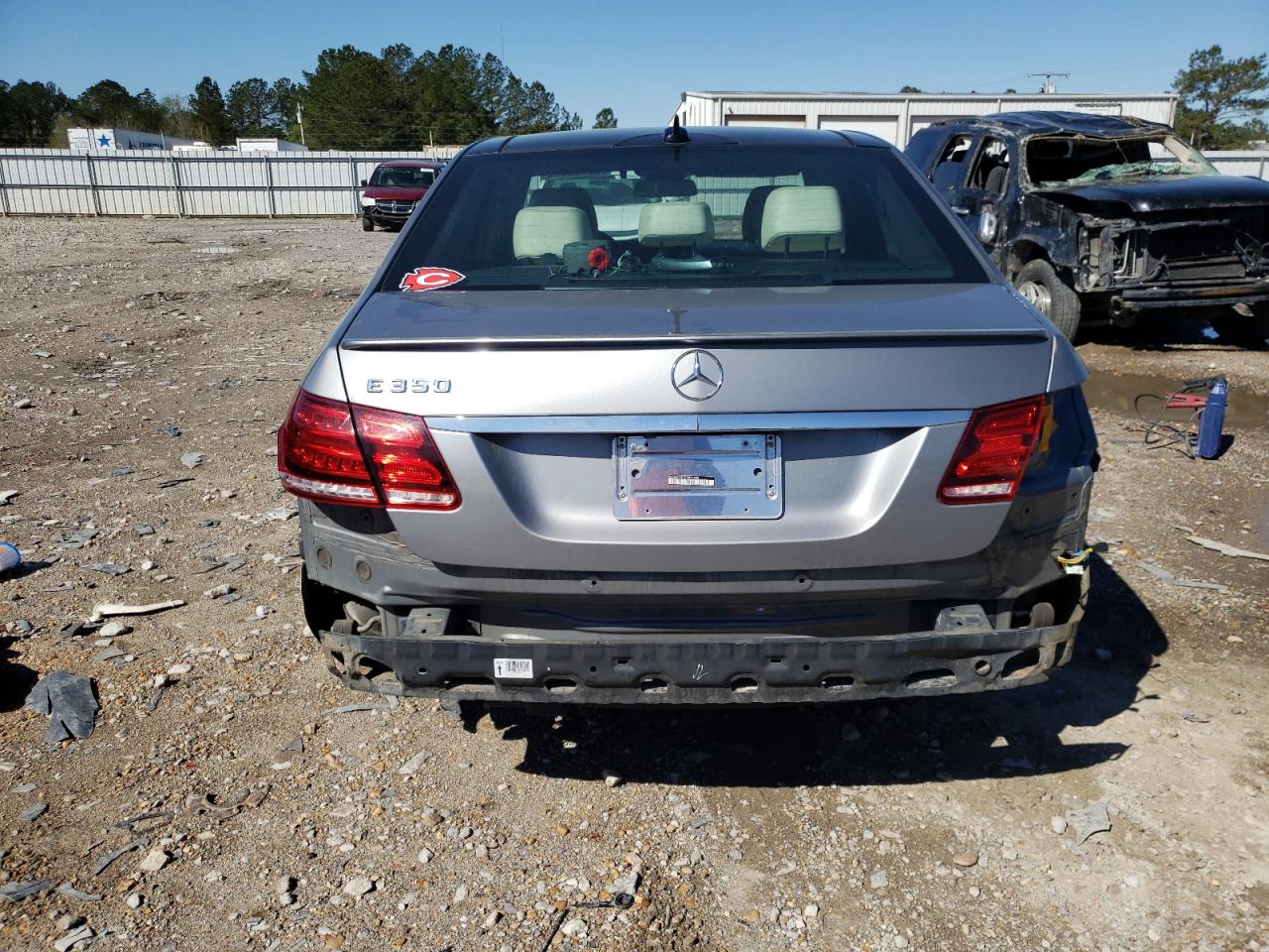 Photo 9 from auction – 2014 MERCEDES-BENZ E 350 with VIN WDDHF5KB3EA894998