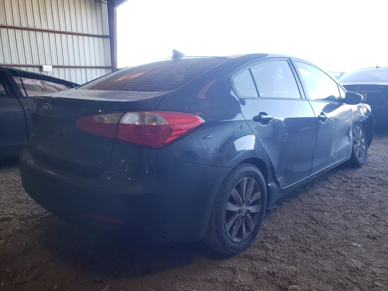 Zdjęcie 16 z aukcji – 2015 KIA FORTE LX z VIN KNAFX4A66F5325812