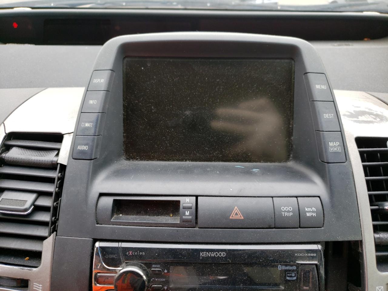 Photo 9 from auction – 2005 TOYOTA PRIUS with VIN JTDKB20U350124885