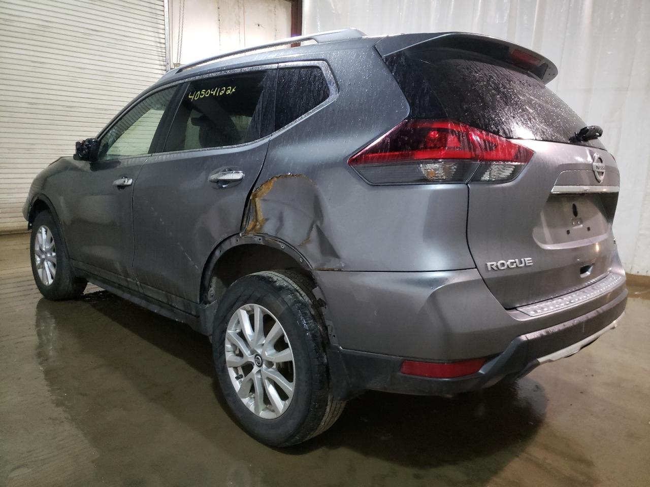 Photo 3 from auction – 2018 NISSAN ROGUE S with VIN KNMAT2MV0JP590044