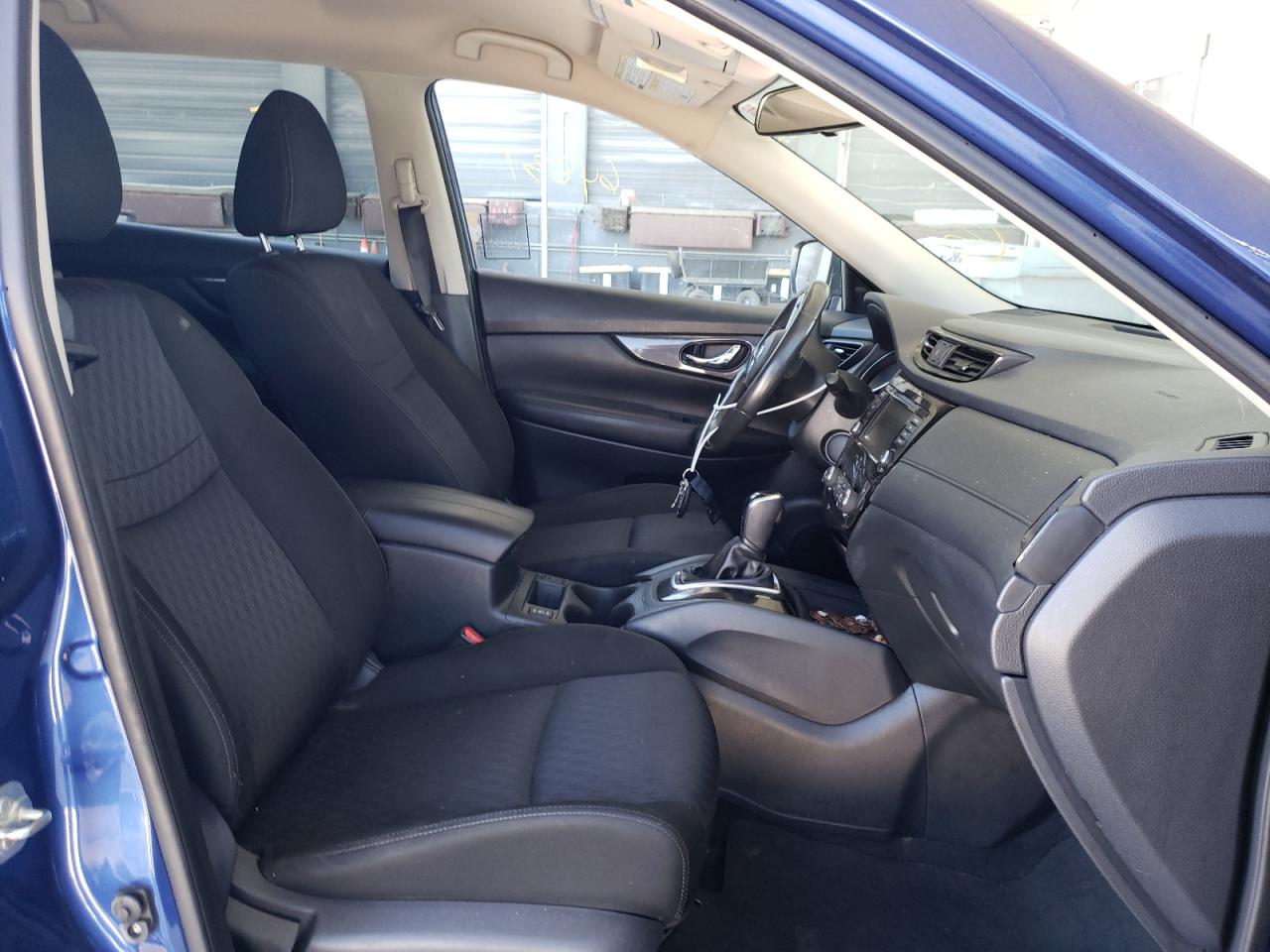 Photo 5 from auction – 2018 NISSAN ROGUE S with VIN KNMAT2MT6JP508199