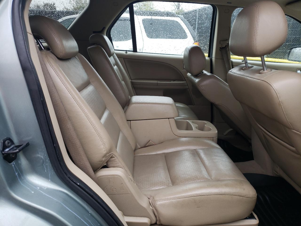 Photo 6 from auction – 2005 FORD FREESTYLE with VIN 1FMDK06115GA70418