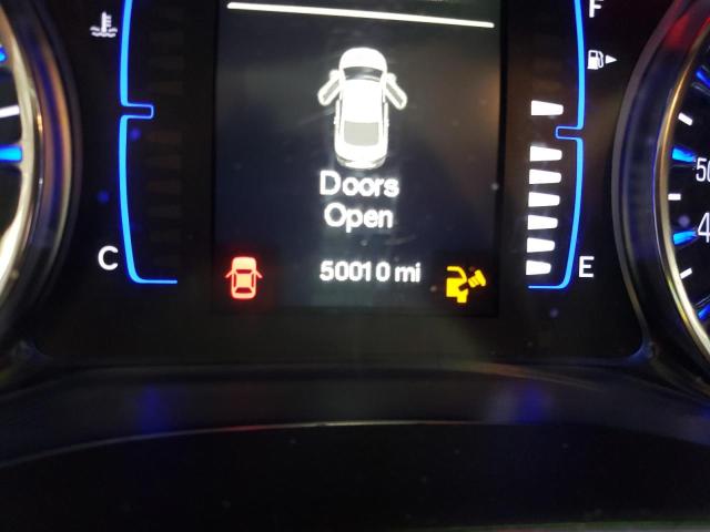 Photo 8 from auction – 2015 CHRYSLER 200 LIMITE with VIN 1C3CCCAB2FN685995