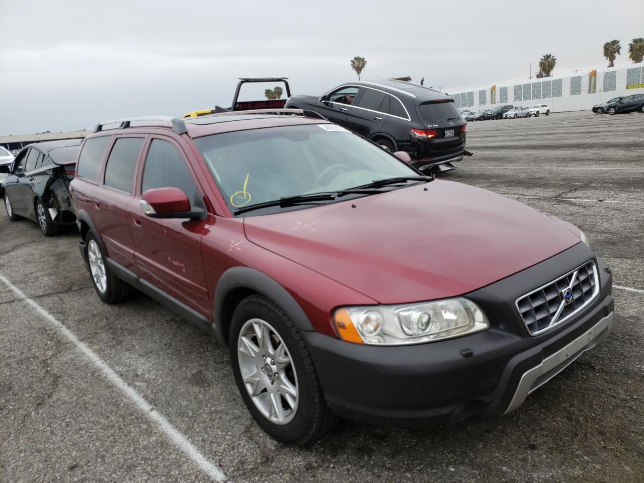 VOLVO XC70 2007 with VIN YV4SZ592271265374 - Photo from auction