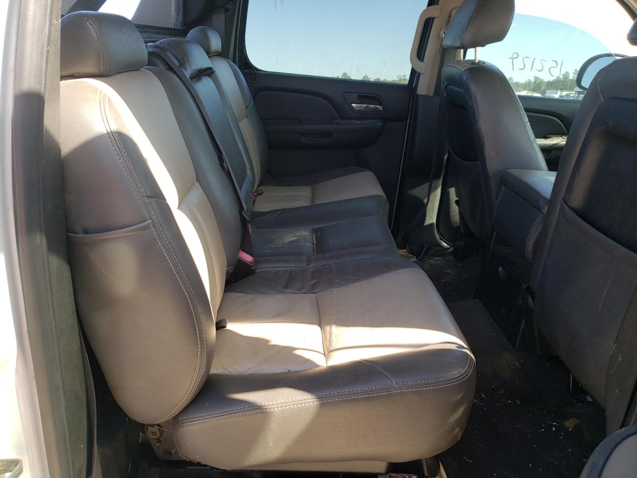 Photo 6 from auction – 2009 CHEVROLET AVALANCHE with VIN 3GNEC12J89G251342
