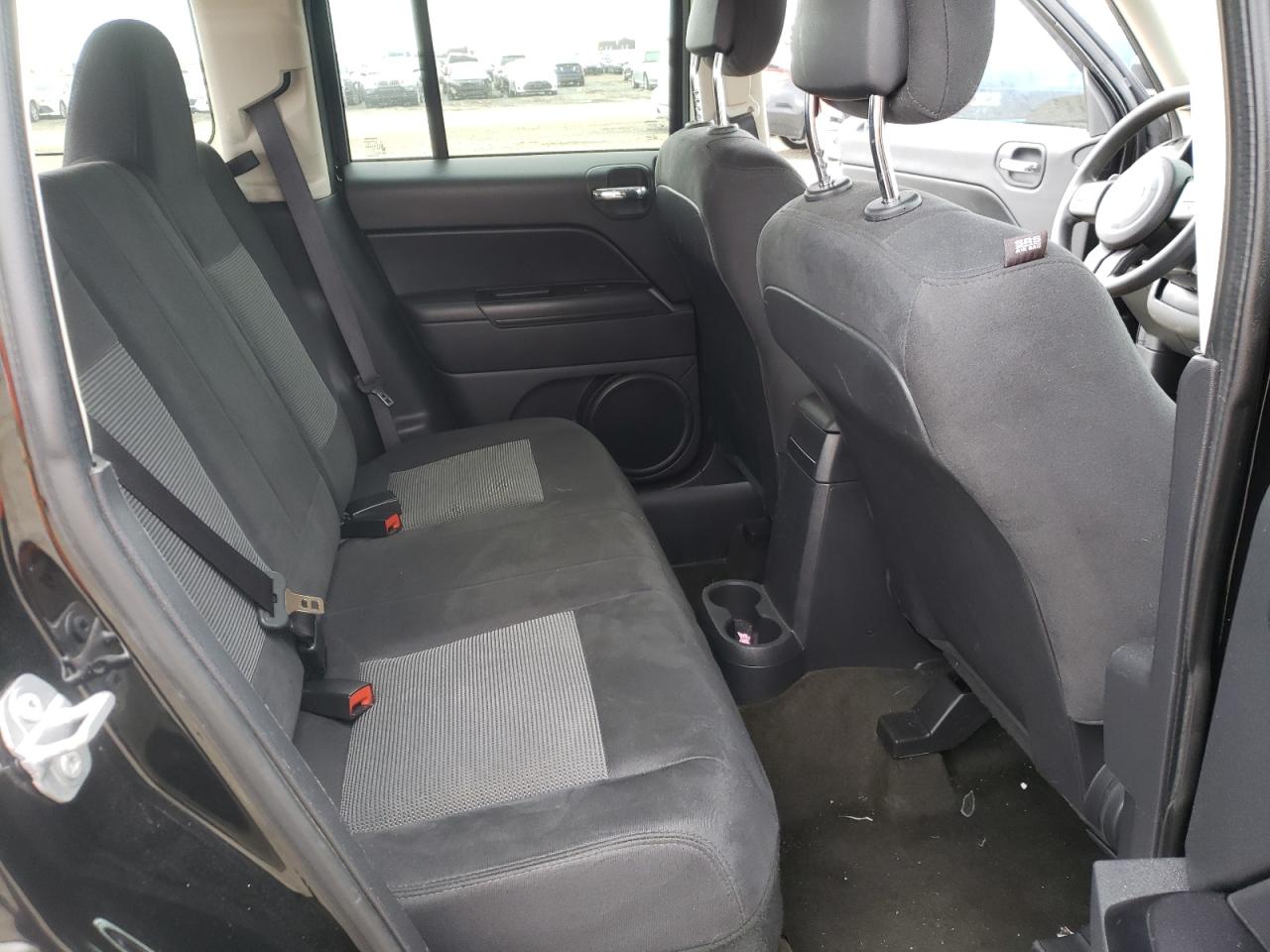 Photo 6 from auction – 2016 JEEP PATRIOT SP with VIN 1C4NJPBA4GD675645