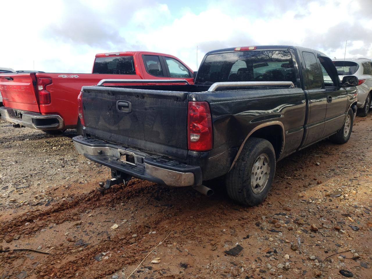 Photo 4 from auction – 2003 CHEVROLET SILVERADO with VIN 2GCEC19T031388873