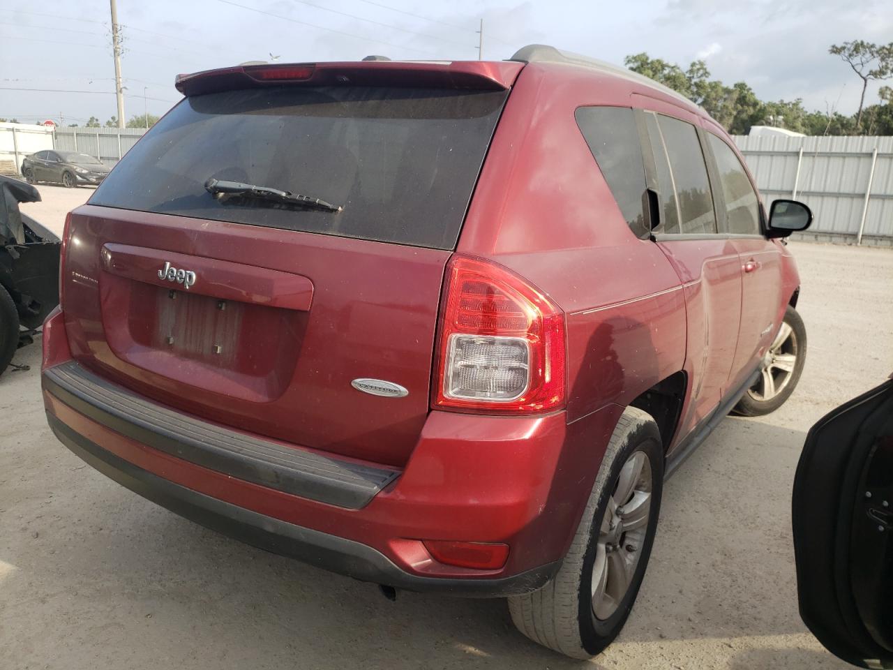 Photo 4 from auction – 2012 JEEP COMPASS LA with VIN 1C4NJCEB5CD657324