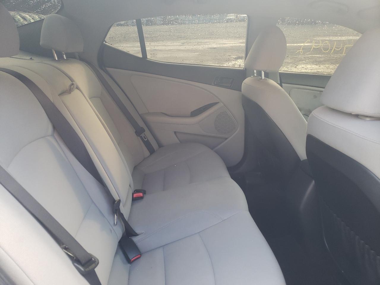 Photo 6 from auction – 2015 KIA OPTIMA LX with VIN KNAGM4A72F5649135