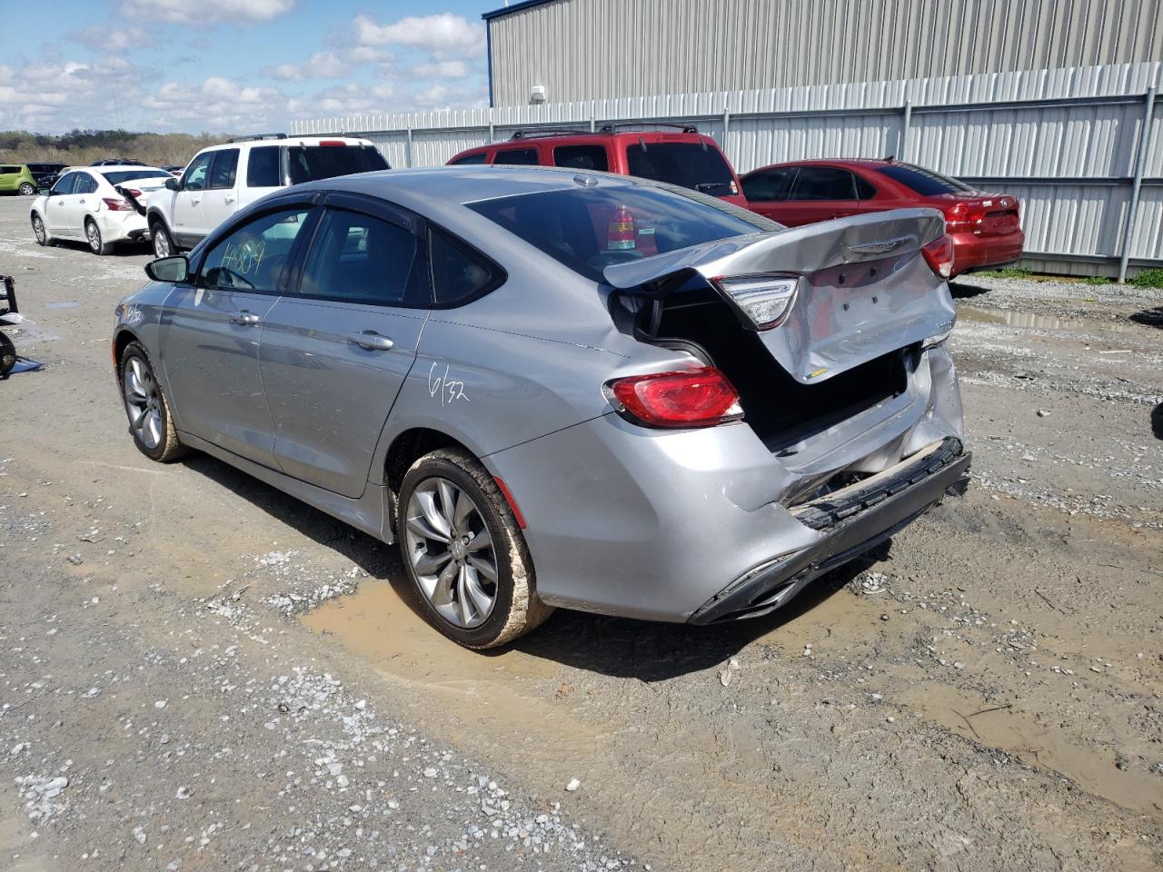 Photo 3 from auction – 2015 CHRYSLER 200 S with VIN 1C3CCCBB5FN585386