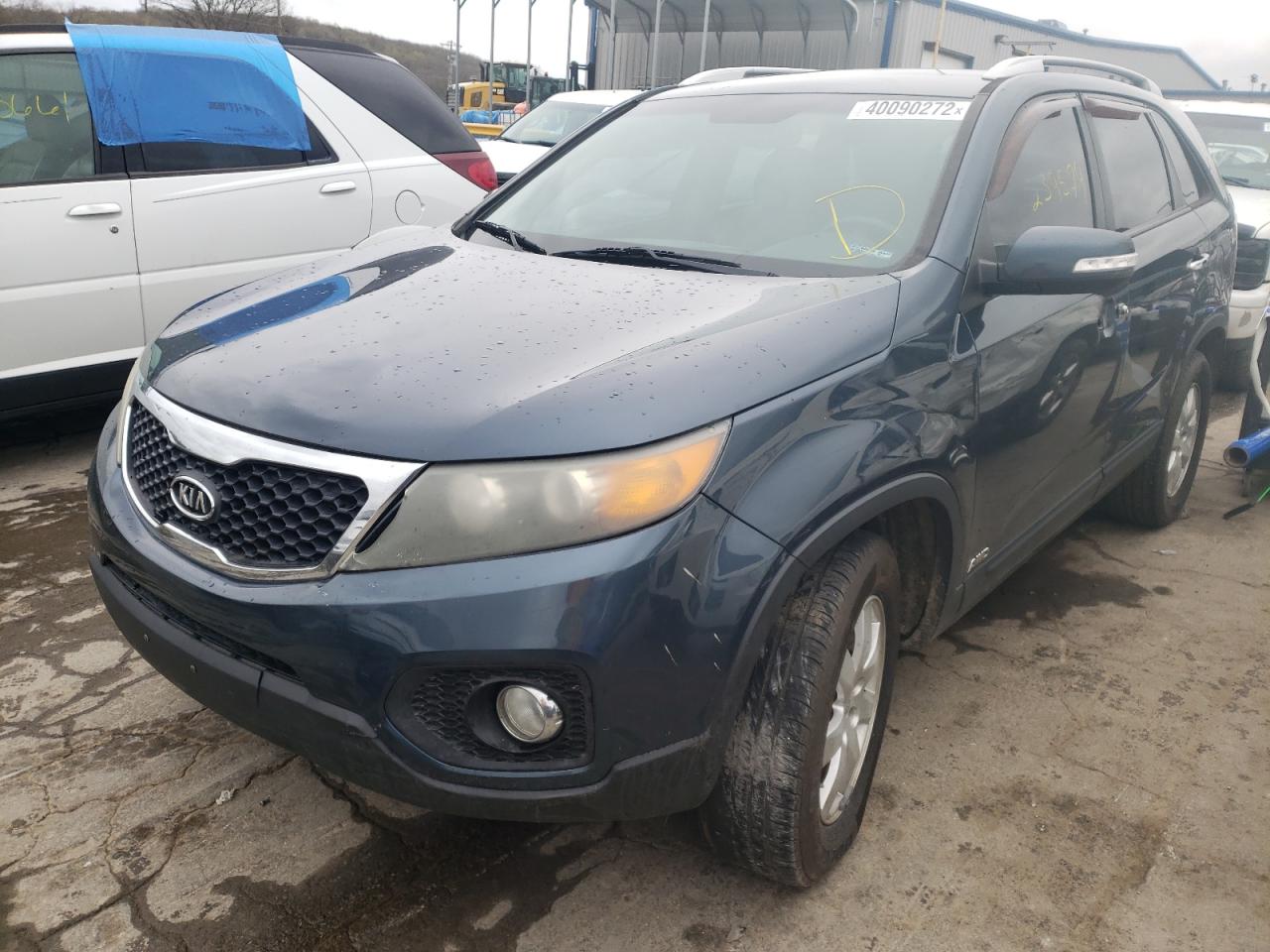 Photo 2 from auction – 2011 KIA SORENTO BA with VIN 5XYKTCA12BG141061