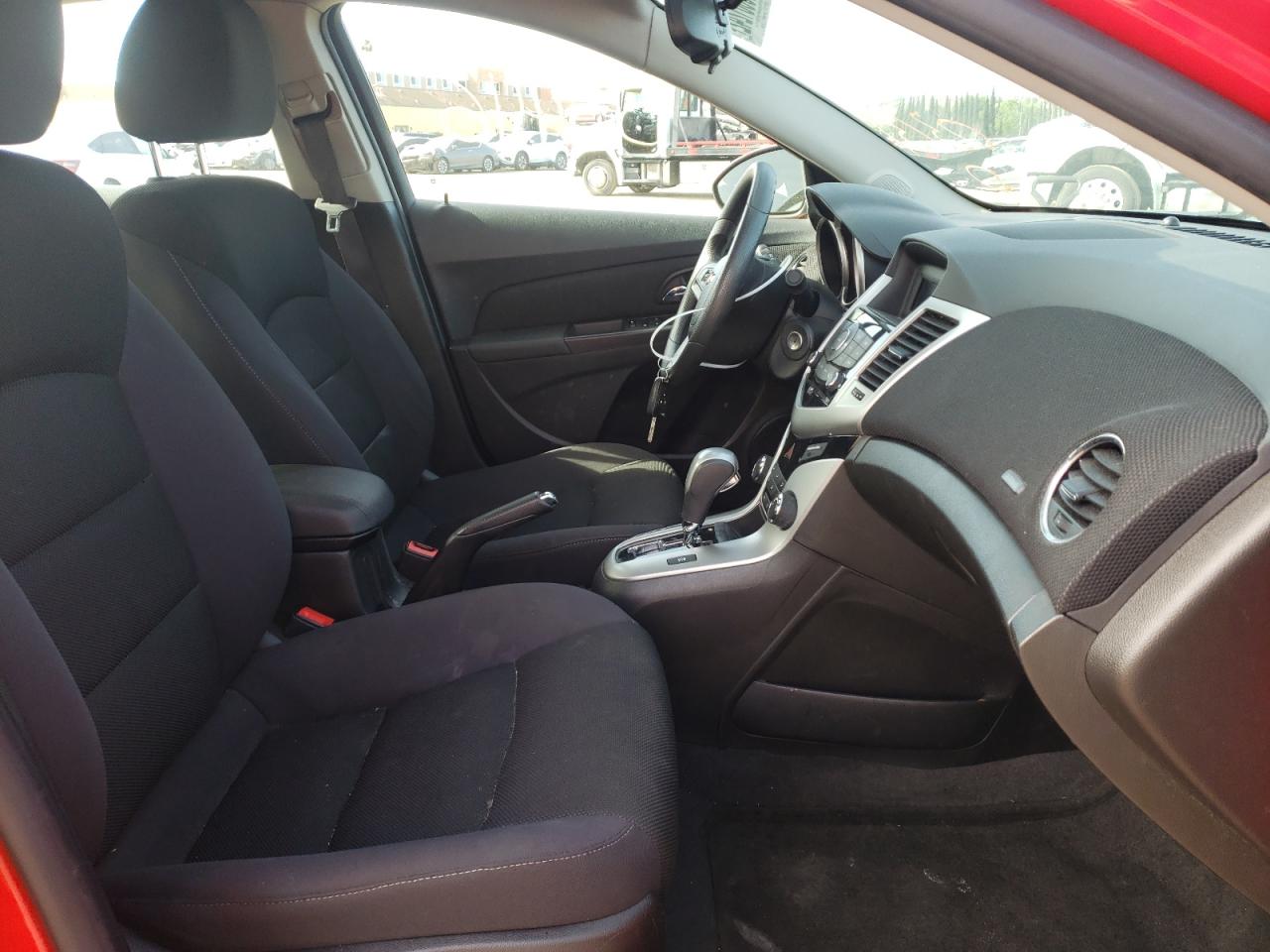 Photo 5 from auction – 2015 CHEVROLET CRUZE LT with VIN 1G1PC5SB7F7145630