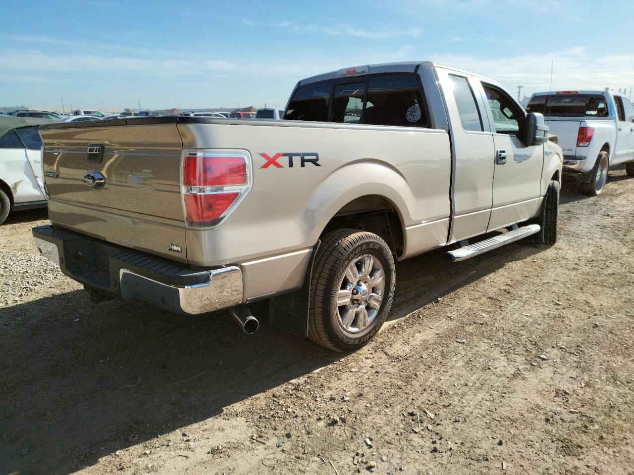 Photo 4 from auction – 2010 FORD F150 SUPER with VIN 1FTFX1CV1AFB12419