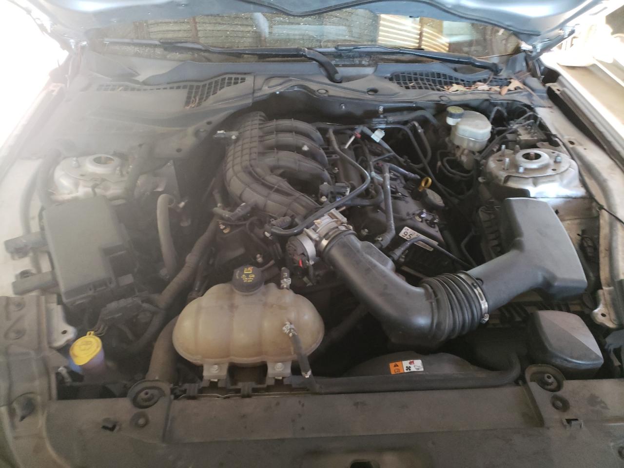 Photo 7 from auction – 2016 FORD MUSTANG with VIN 1FA6P8AM5G5271645