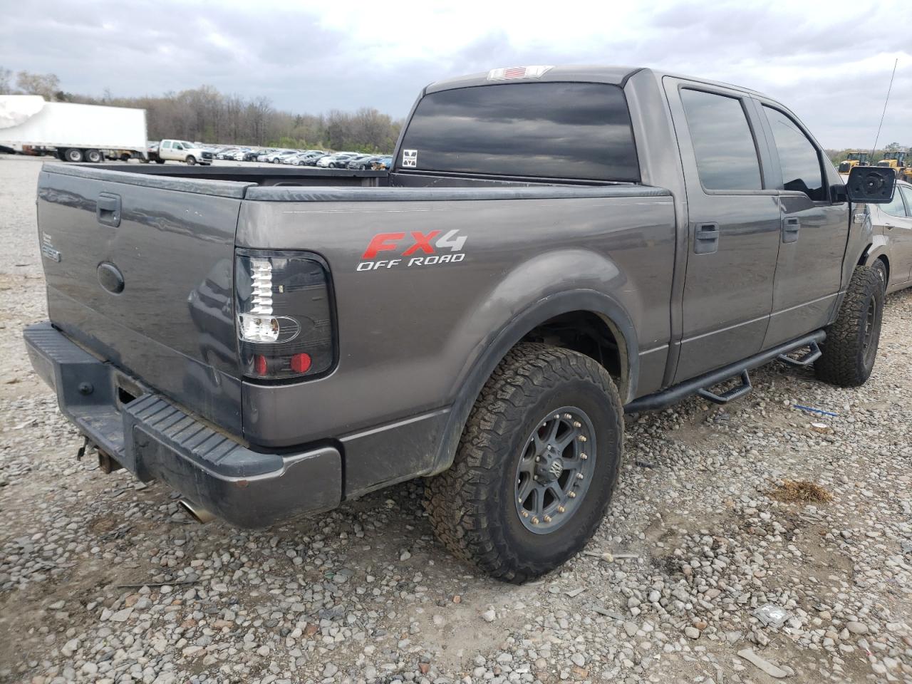 Photo 4 from auction – 2006 FORD F150 SUPER with VIN 1FTPW14V56KC99720