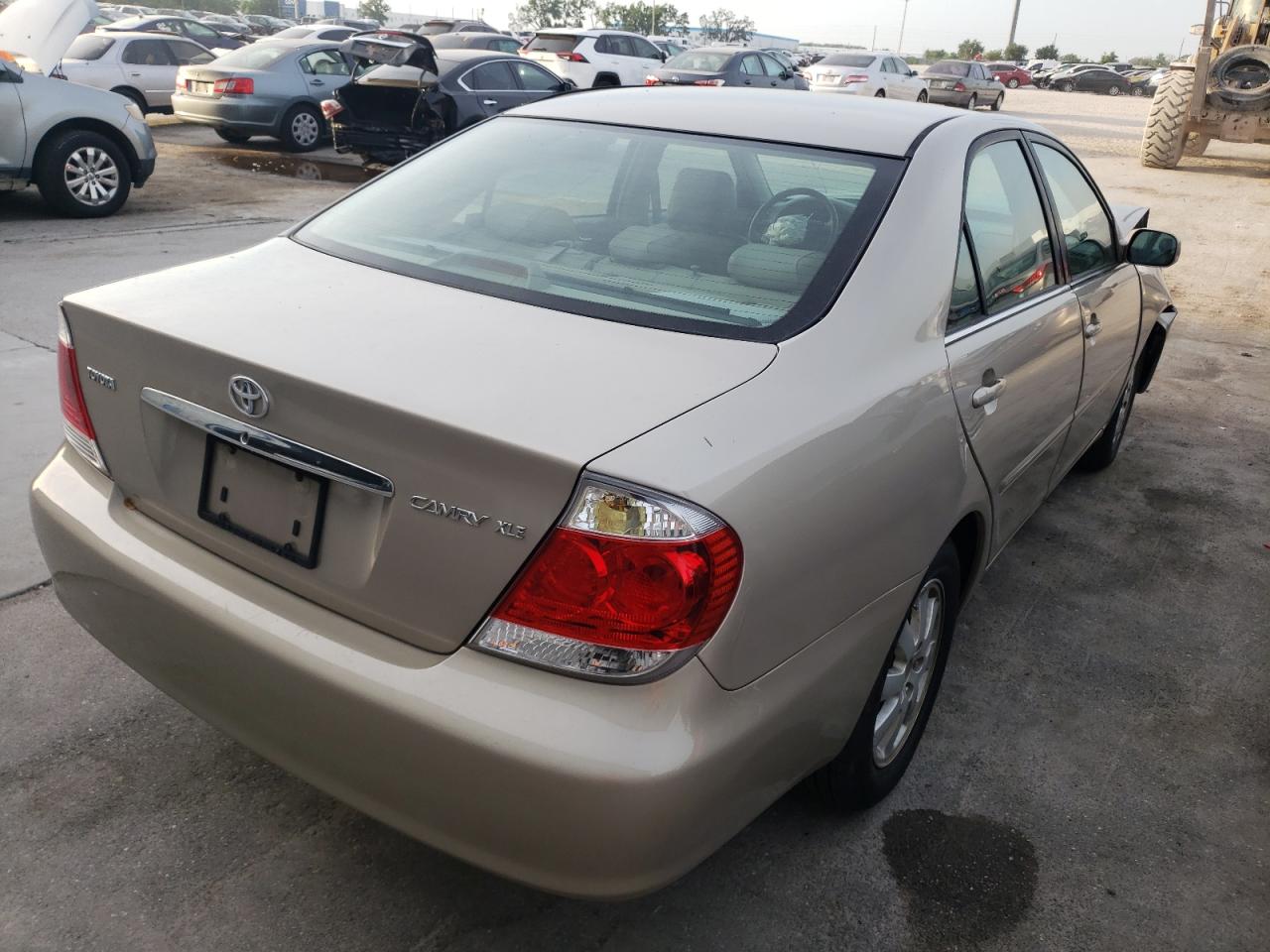 Photo 4 from auction – 2005 TOYOTA CAMRY LE with VIN 4T1BE30K95U632794
