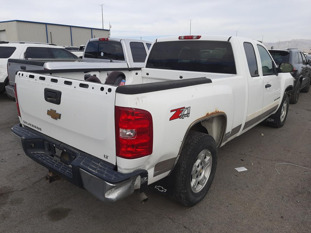 Photo 4 from auction – 2008 CHEVROLET SILVERADO with VIN 1GCEK19J18Z246211