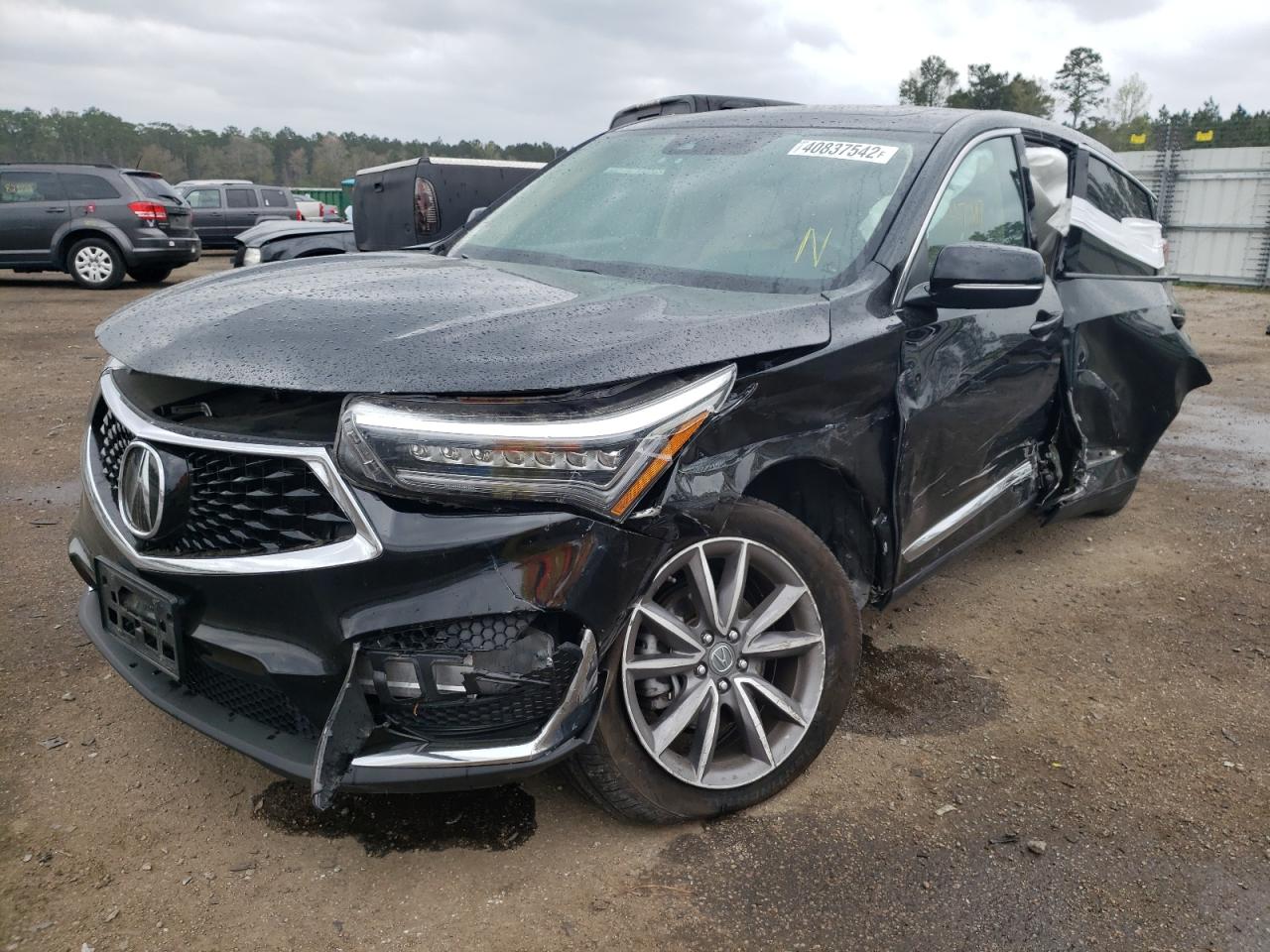 Photo 2 from auction – 2019 ACURA RDX TECHNO with VIN 5J8TC2H56KL021972