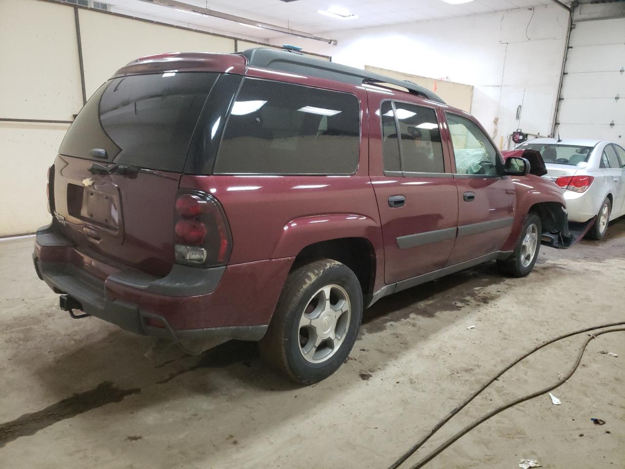 Photo 4 from auction – 2005 CHEVROLET TRAILBLAZE with VIN 1GNES16S556105465