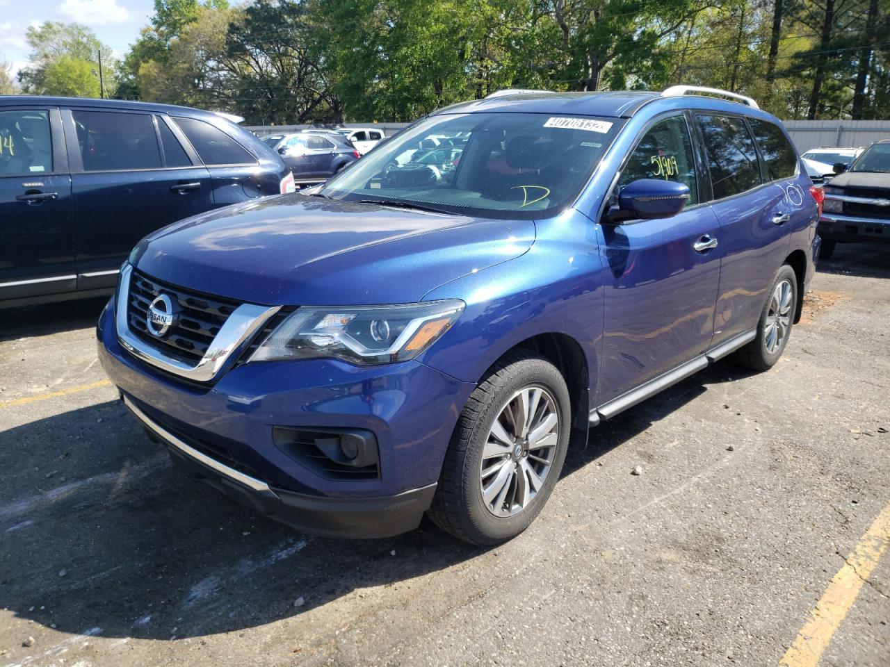 Photo 2 from auction – 2018 NISSAN PATHFINDER with VIN 5N1DR2MM7JC613289