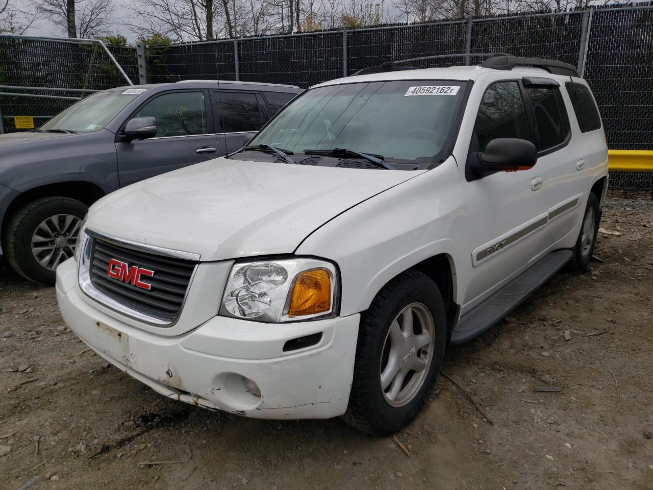 Photo 2 from auction – 2003 GMC ENVOY XL with VIN 1GKET16S636156352