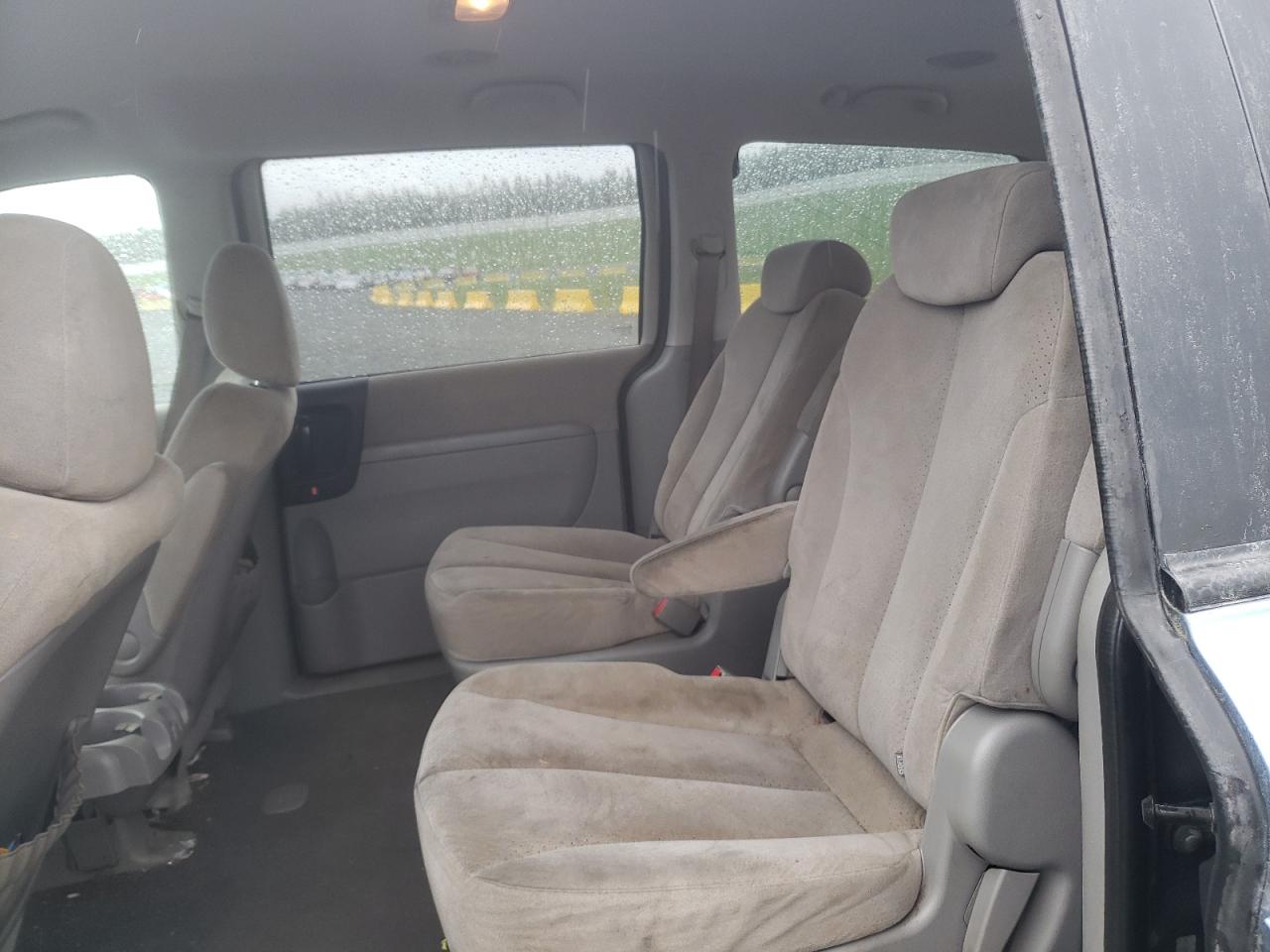 Photo 6 from auction – 2008 HYUNDAI ENTOURAGE with VIN KNDMC233986054805