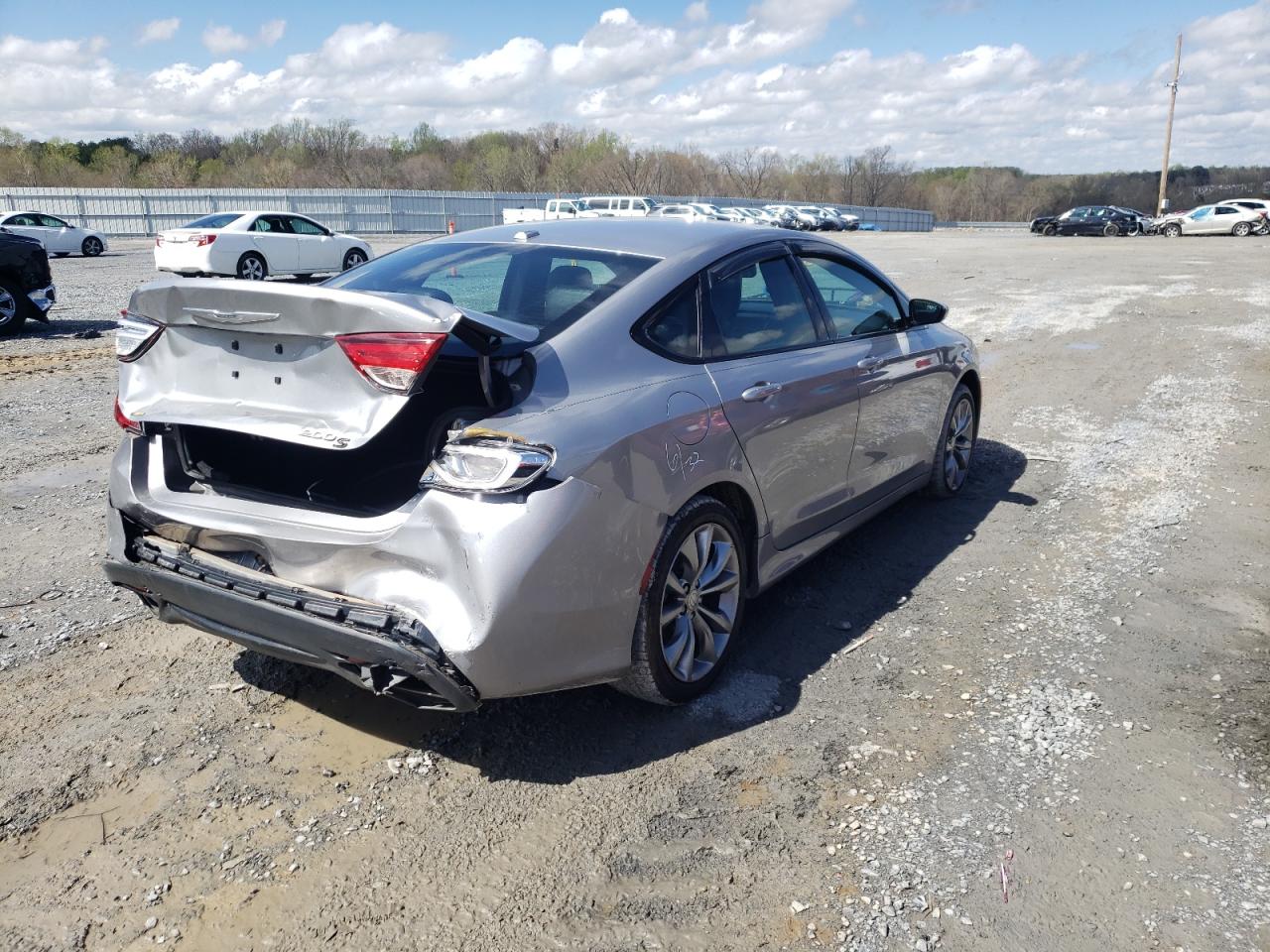 Photo 4 from auction – 2015 CHRYSLER 200 S with VIN 1C3CCCBB5FN585386