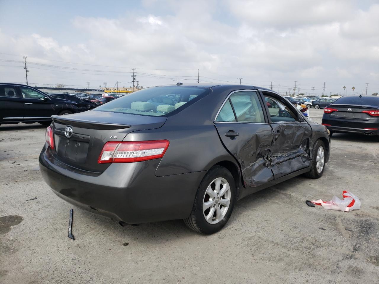 Photo 4 from auction – 2011 TOYOTA CAMRY BASE with VIN 4T4BF3EK5BR144711