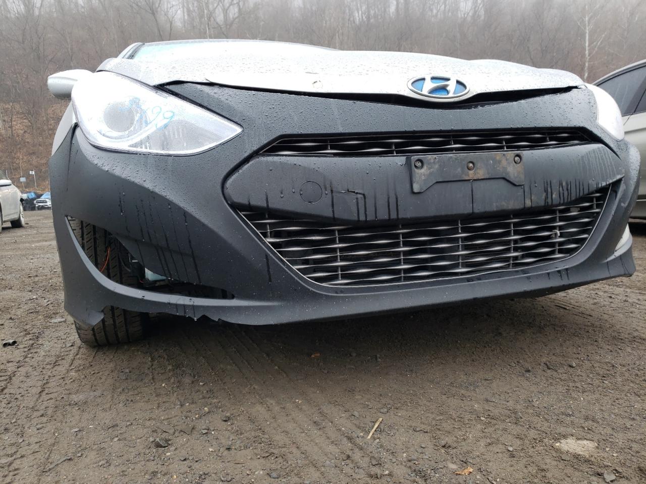Photo 9 from auction – 2012 HYUNDAI SONATA HYB with VIN KMHEC4A40CA020474