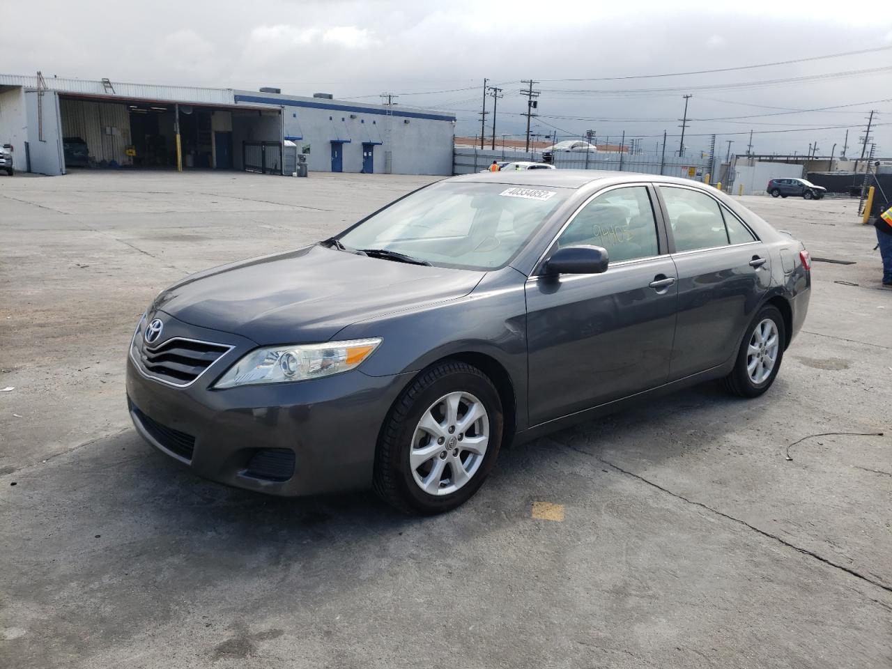 Photo 2 from auction – 2011 TOYOTA CAMRY BASE with VIN 4T4BF3EK5BR144711
