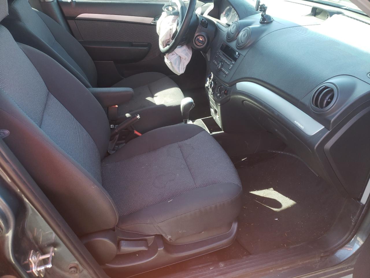 Photo 5 from auction – 2011 CHEVROLET AVEO LS with VIN KL1TD5DE1BB163128